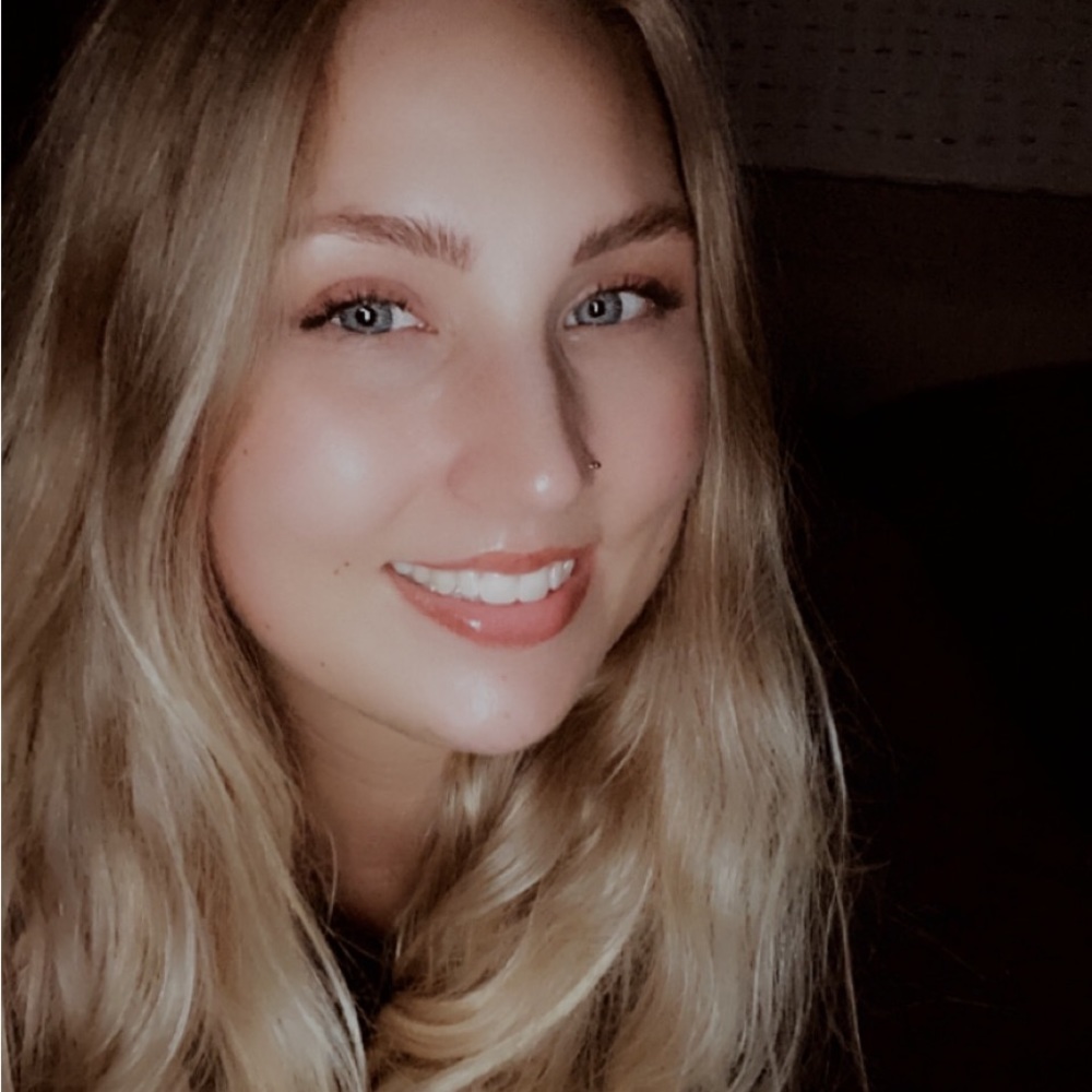 Meet your Posher, Madelyn